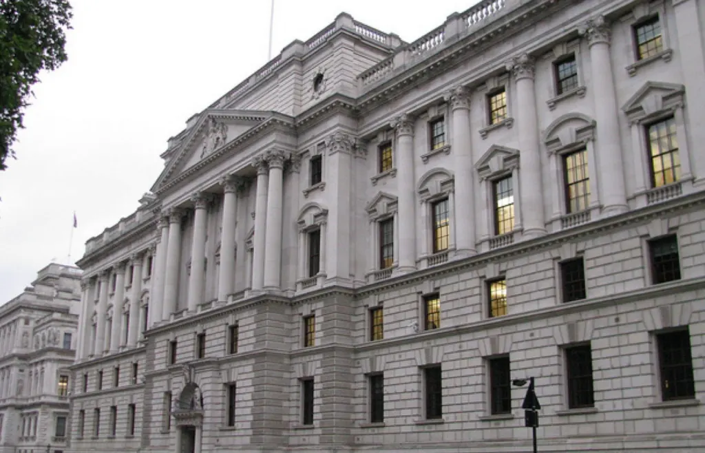 Sterling Futures Net Short Jumps 41 Percent Ahead of the UK Budget