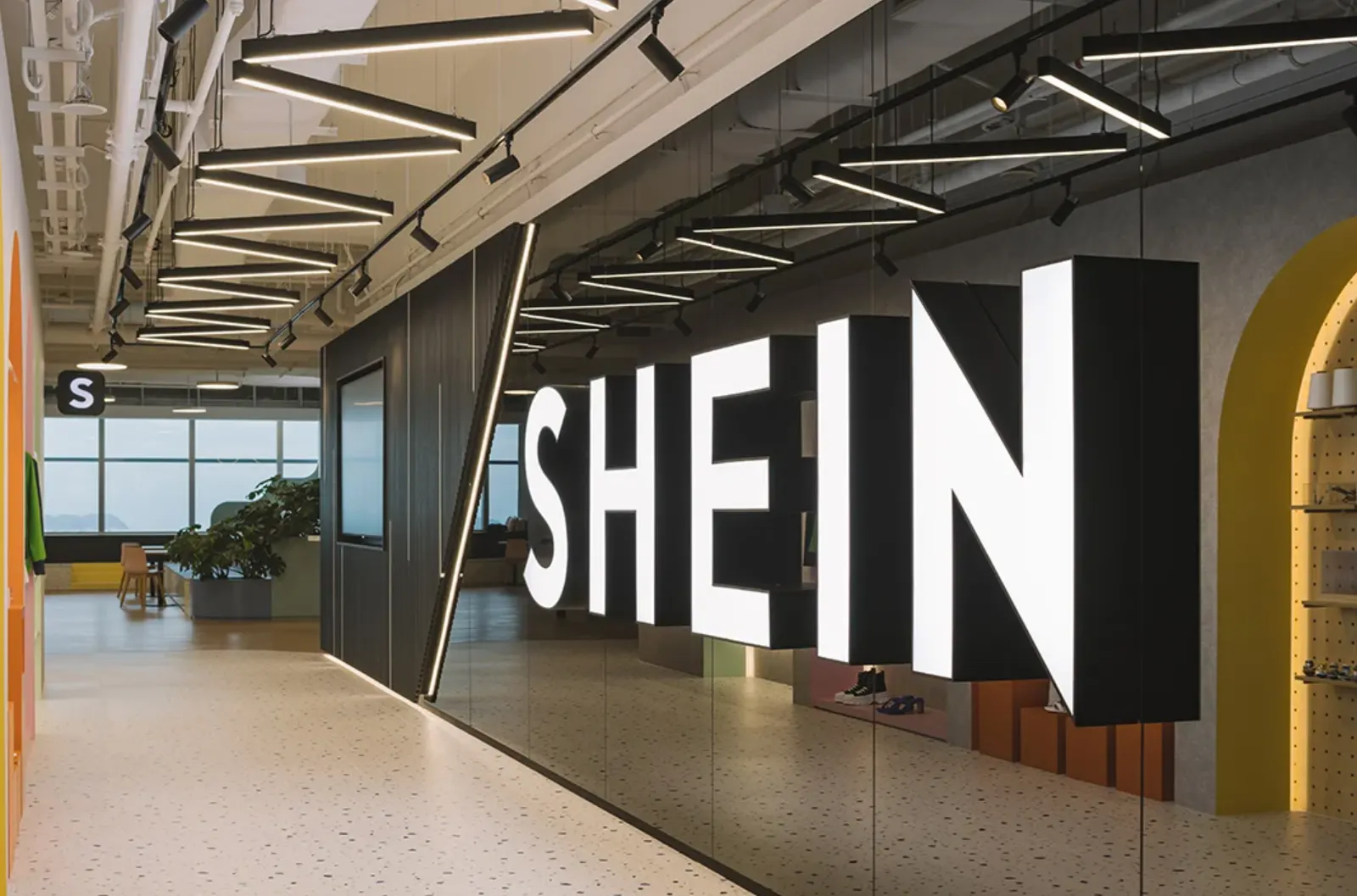Shein, Singapore